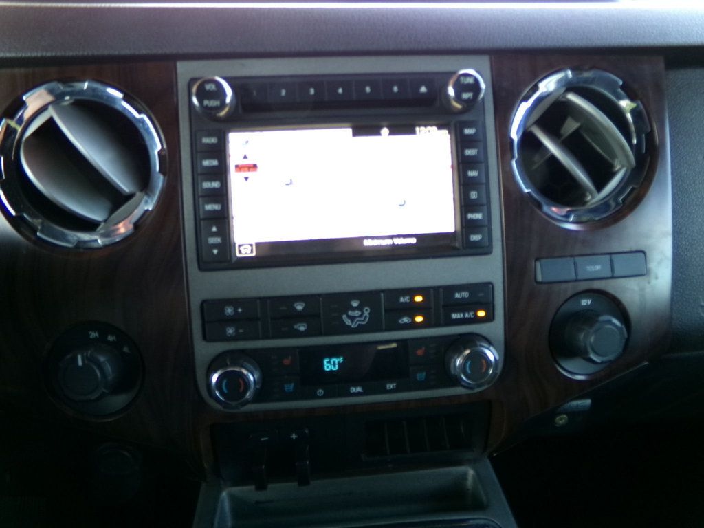 2012 Ford Super Duty F-450 DRW 4WD Crew Cab 172" Lariat - 22994697 - 16