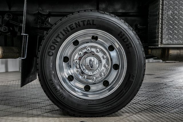 2012 Ford Super Duty F-450 DRW Cab-Chassis F450 REG CAB XL * 6.7 POWERSTROKE * 10' STAKE BODY * 1 OWNER - 16588093 - 18