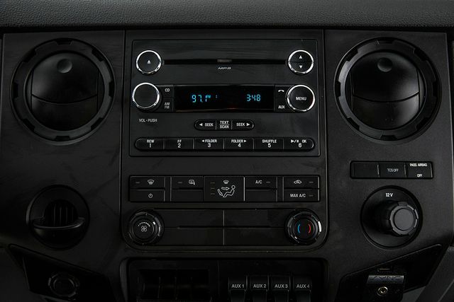 2012 Ford Super Duty F-450 DRW Cab-Chassis F450 REG CAB XL * 6.7 POWERSTROKE * 10' STAKE BODY * 1 OWNER - 16588093 - 22