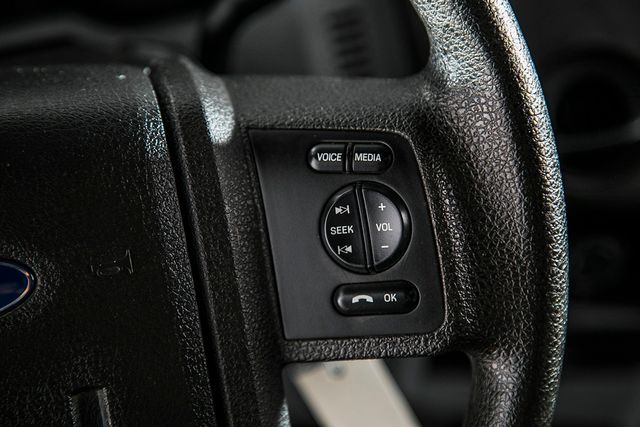 2012 Ford Super Duty F-450 DRW Cab-Chassis F450 REG CAB XL * 6.7 POWERSTROKE * 10' STAKE BODY * 1 OWNER - 16588093 - 25