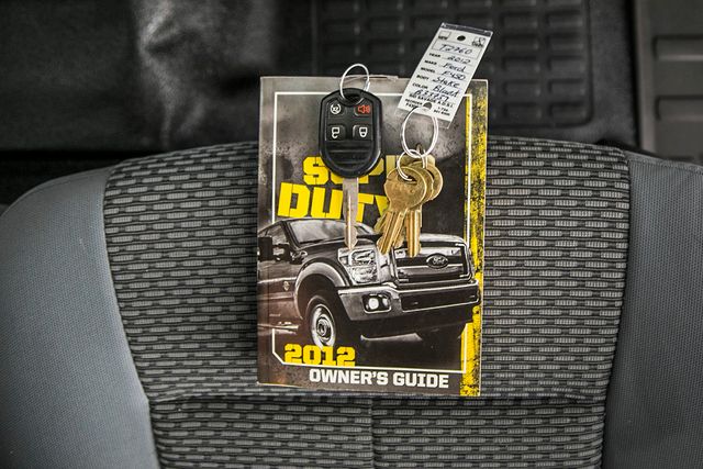 2012 Ford Super Duty F-450 DRW Cab-Chassis F450 REG CAB XL * 6.7 POWERSTROKE * 10' STAKE BODY * 1 OWNER - 16588093 - 32