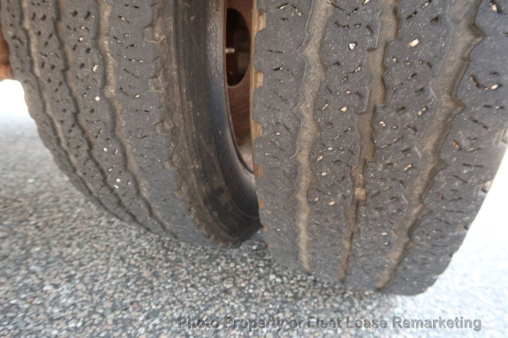 2012 Ford Super Duty F-450 DRW Cab-Chassis F450SD 4WD Reg Cab Utility Bucket - 22887104 - 37