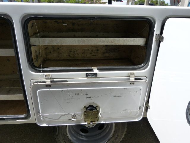 2012 Ford Super Duty F-550 DRW 6.8L V10 GAS*XL*2WD*REG CAB*37FT. PLATFORM HEIGHT "ALTEC" BUCKET - 23008067 - 17