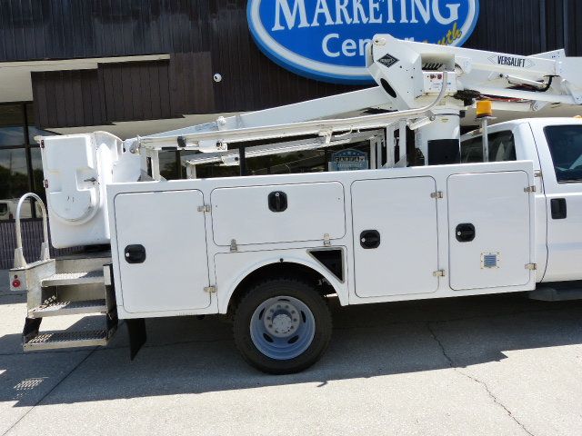 2012 Ford Super Duty F-550 DRW 6.8L V10 GAS*XL*2WD*REG CAB*37FT. PLATFORM HEIGHT "ALTEC" BUCKET - 23008067 - 19