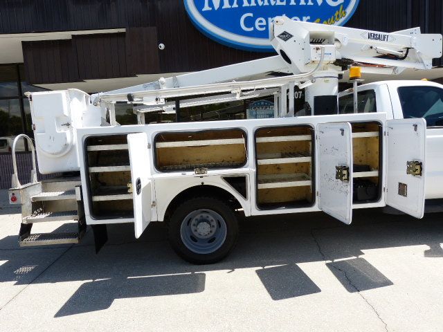 2012 Ford Super Duty F-550 DRW 6.8L V10 GAS*XL*2WD*REG CAB*37FT. PLATFORM HEIGHT "ALTEC" BUCKET - 23008067 - 20