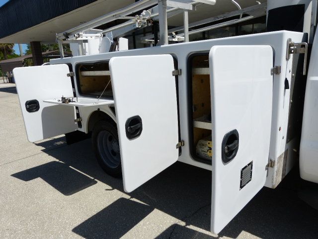 2012 Ford Super Duty F-550 DRW 6.8L V10 GAS*XL*2WD*REG CAB*37FT. PLATFORM HEIGHT "ALTEC" BUCKET - 23008067 - 21