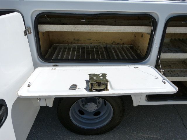 2012 Ford Super Duty F-550 DRW 6.8L V10 GAS*XL*2WD*REG CAB*37FT. PLATFORM HEIGHT "ALTEC" BUCKET - 23008067 - 24
