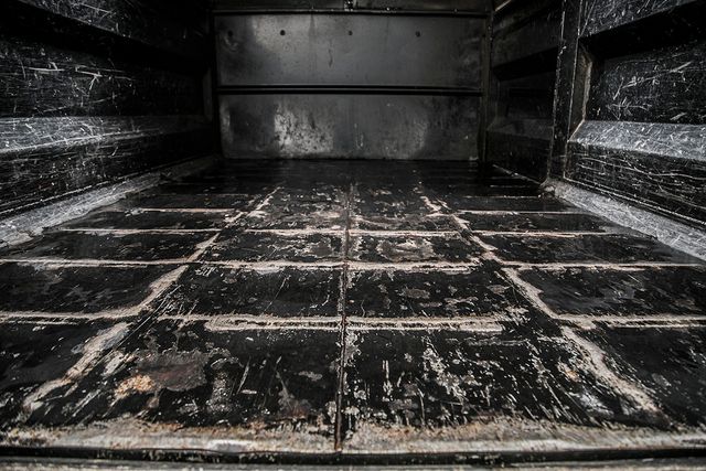 2012 Ford Super Duty F-550 DRW F550 CREW 4X4 * 6.7 POWERSTROKE * 12' LANDSCAPE DUMP * 1 OWNER - 17325906 - 18