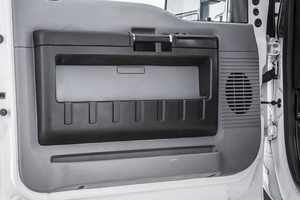 2012 Ford Super Duty F-550 DRW F-550 CREW CAB 4X4 FLAT BED - 15537887 - 33