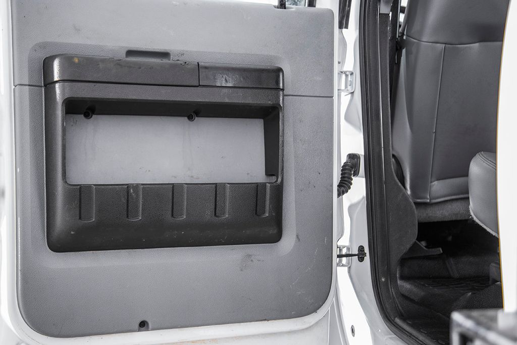 2012 Ford Super Duty F-550 DRW F-550 CREW CAB 4X4 FLAT BED - 15537887 - 34