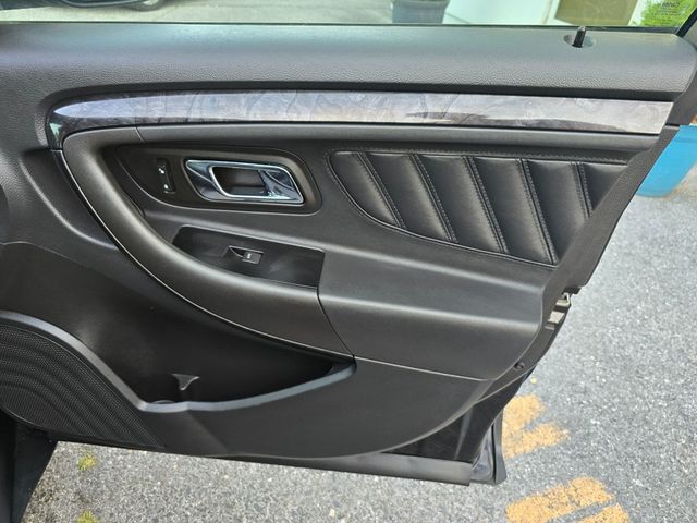 2012 Ford Taurus 4dr Sedan Limited FWD - 23047374 - 18