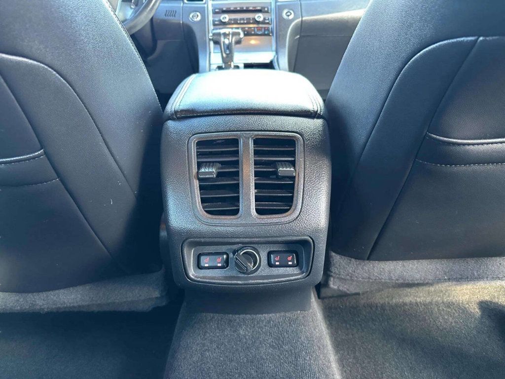 2012 Ford Taurus 4dr Sedan Limited FWD - 23000004 - 20