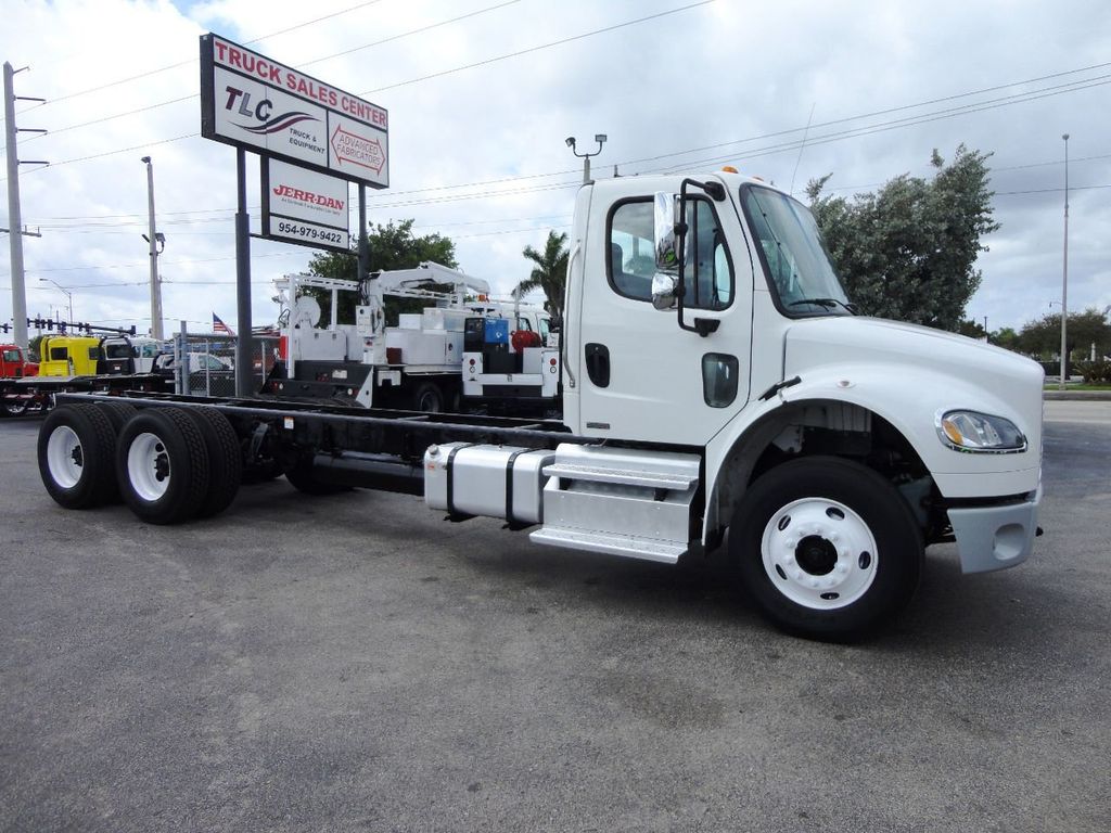 2012 Freightliner BUSINESS CLASS M2 52,000LB GVWR TANDEM AXLE CHASSIS.. - 20032861 - 0