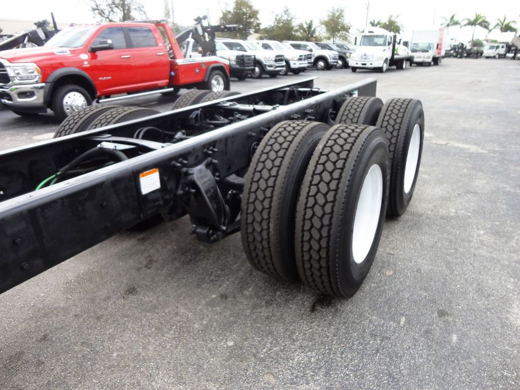 2012 Freightliner BUSINESS CLASS M2 52,000LB GVWR TANDEM AXLE CHASSIS.. - 20032861 - 16