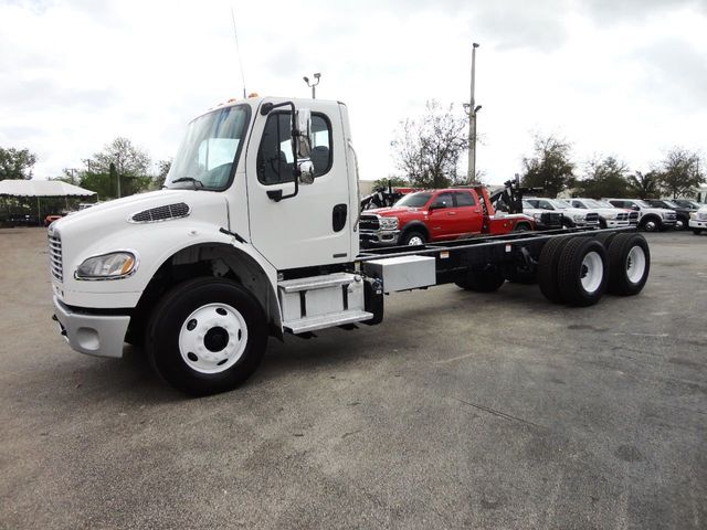 2012 Freightliner BUSINESS CLASS M2 52,000LB GVWR TANDEM AXLE CHASSIS.. - 20032861 - 1