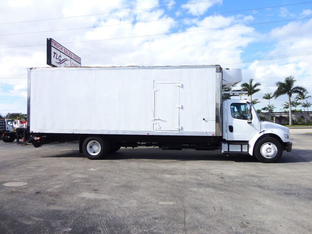 2012 Used Freightliner BUSINESS CLASS M2 106 26FT REFRIGERATED BOX