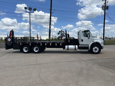 2012 Freightliner M2 106