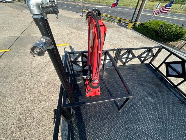 2012 Freightliner M2 106 Flatbed 4x2 - 14884430 - 21