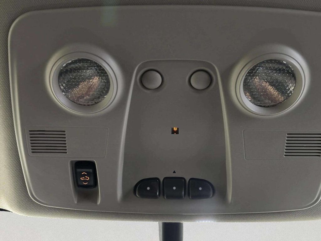 2012 GMC Acadia AWD 4dr Denali - 23014695 - 29