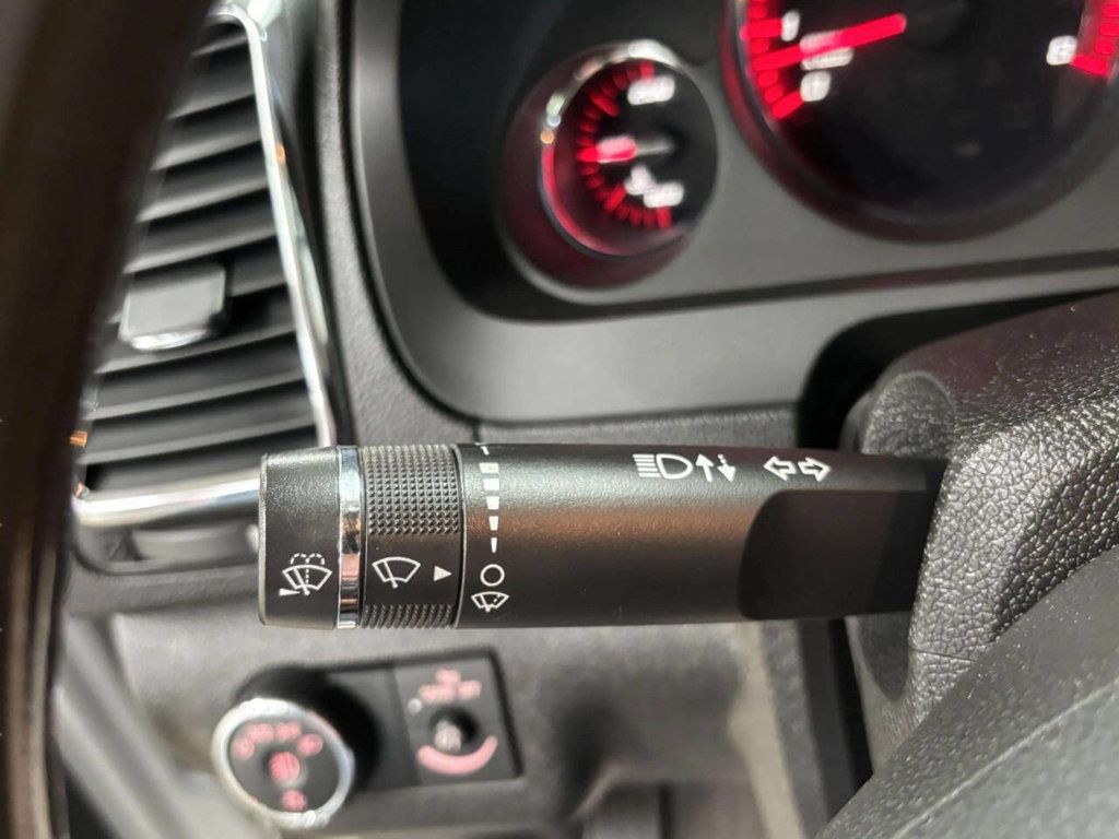 2012 GMC Acadia AWD 4dr Denali - 23014695 - 35