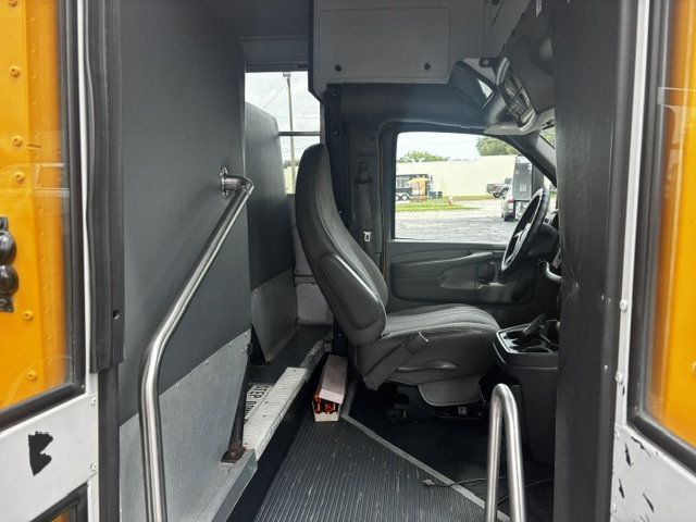 2012 GMC MINI SCHOOL BUS  - 23066444 - 10