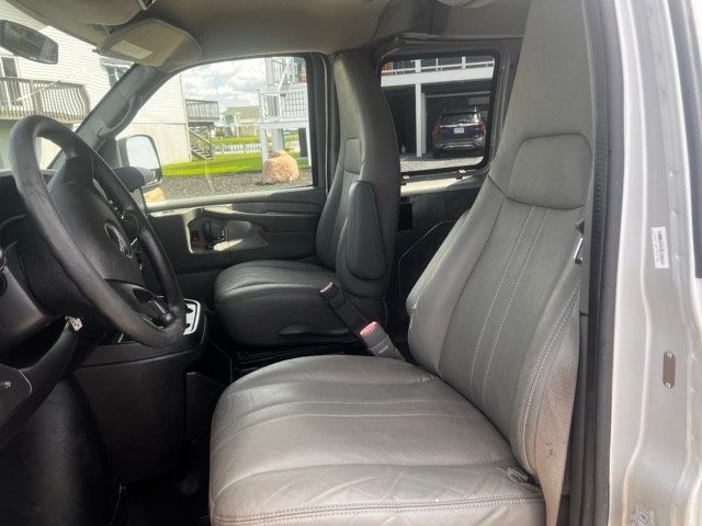 2012 GMC Savana Passenger FULL POWER SEATING FOR 8- 12 SEVERAL IN STOCK TO CHOOSE FROM - 22513018 - 22