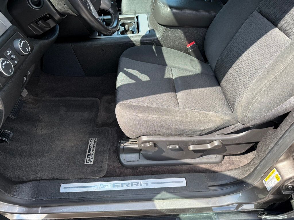 2012 Gmc Sierra 1500 SLE photo 23