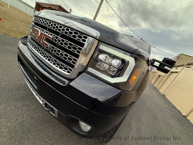 2012 GMC Sierra 2500HD 4WD Crew Cab 153.7" Denali - 22994962 - 17