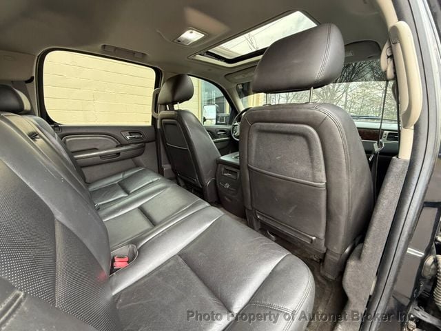 2012 GMC Sierra 2500HD 4WD Crew Cab 153.7" Denali - 22994962 - 31