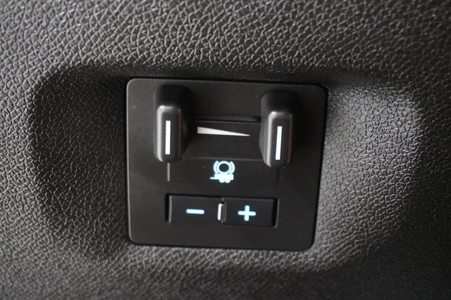 2012 GMC Sierra 3500HD 4WD Crew Cab 153.7" SRW SLE - 22841269 - 22