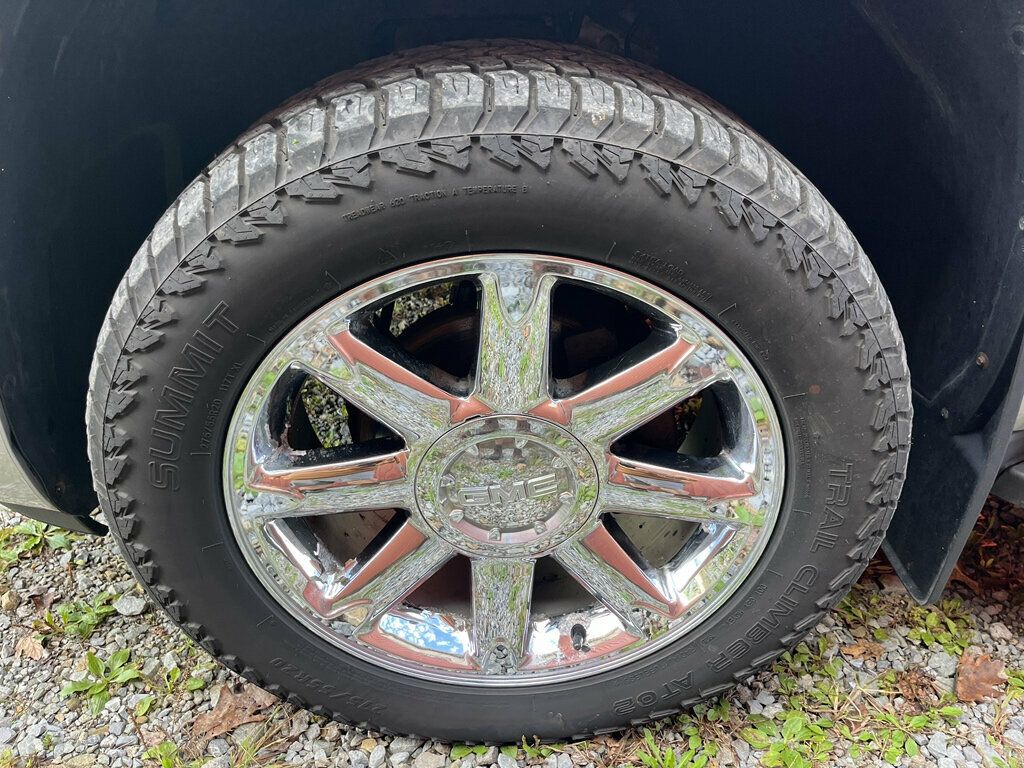 2012 GMC Yukon XL 4WD 4dr 1500 SLT - 23072857 - 11