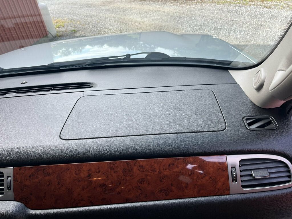 2012 GMC Yukon XL 4WD 4dr 1500 SLT - 23072857 - 27