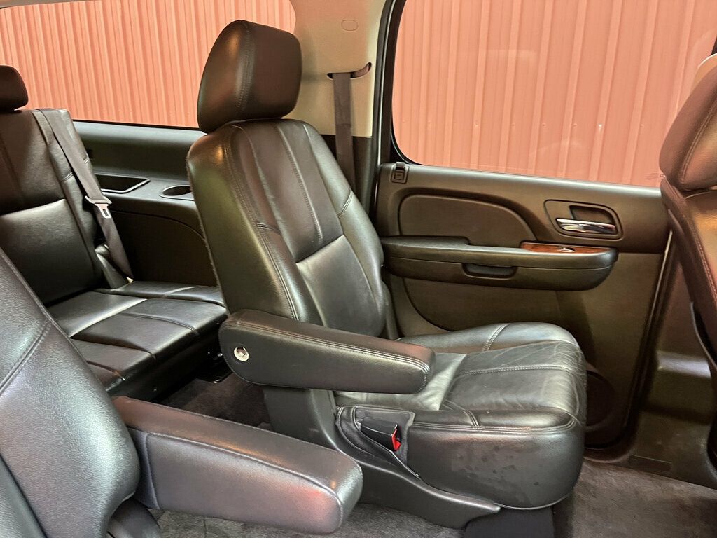 2012 GMC Yukon XL 4WD 4dr 1500 SLT - 23072857 - 31