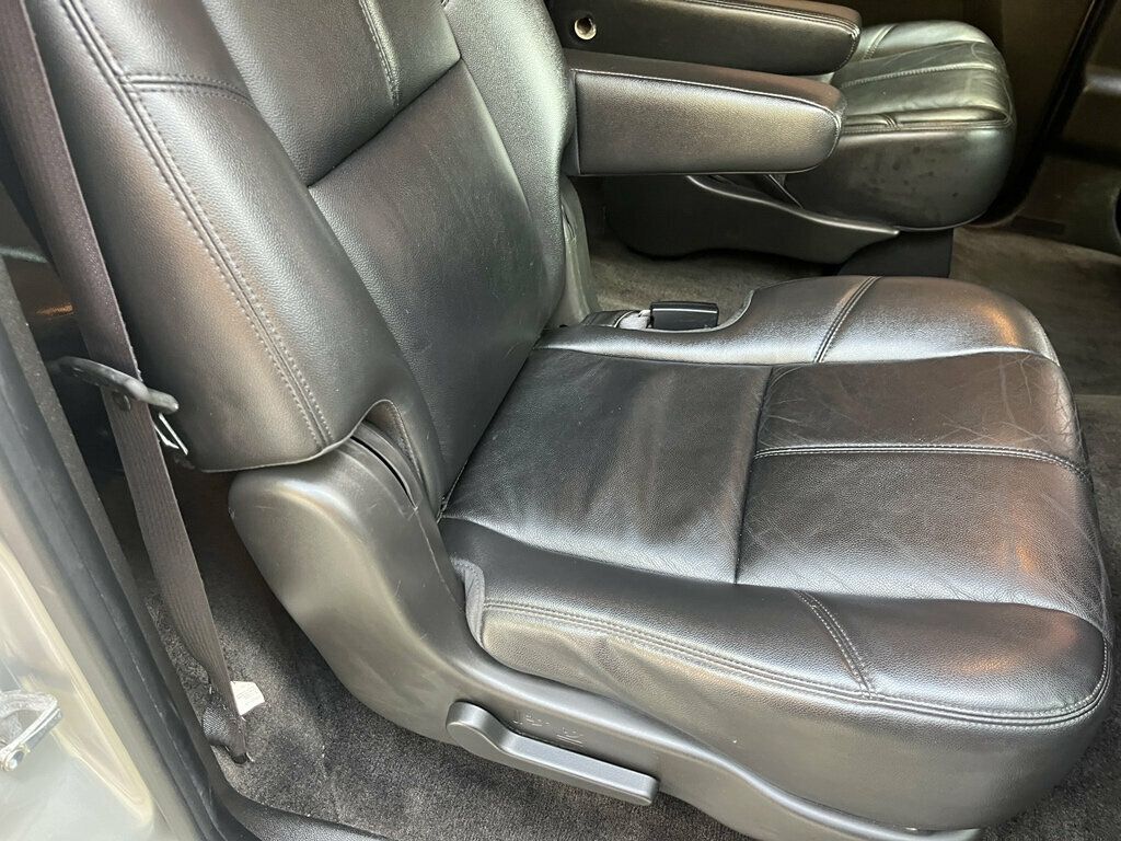 2012 GMC Yukon XL 4WD 4dr 1500 SLT - 23072857 - 36