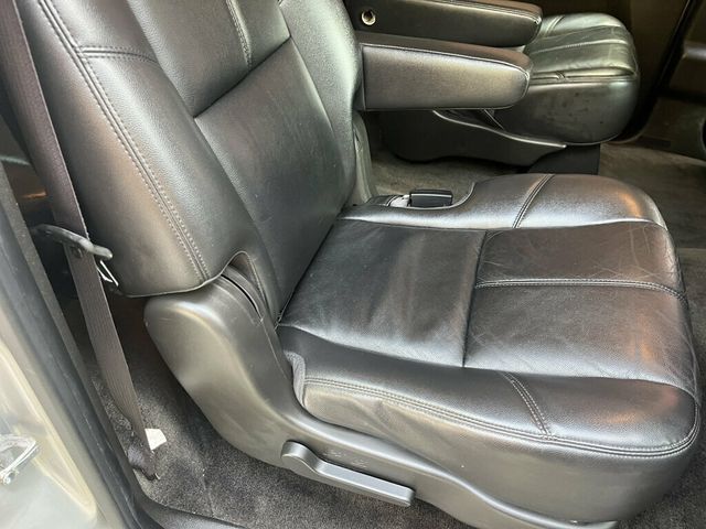 2012 GMC Yukon XL 4WD 4dr 1500 SLT - 23072857 - 36