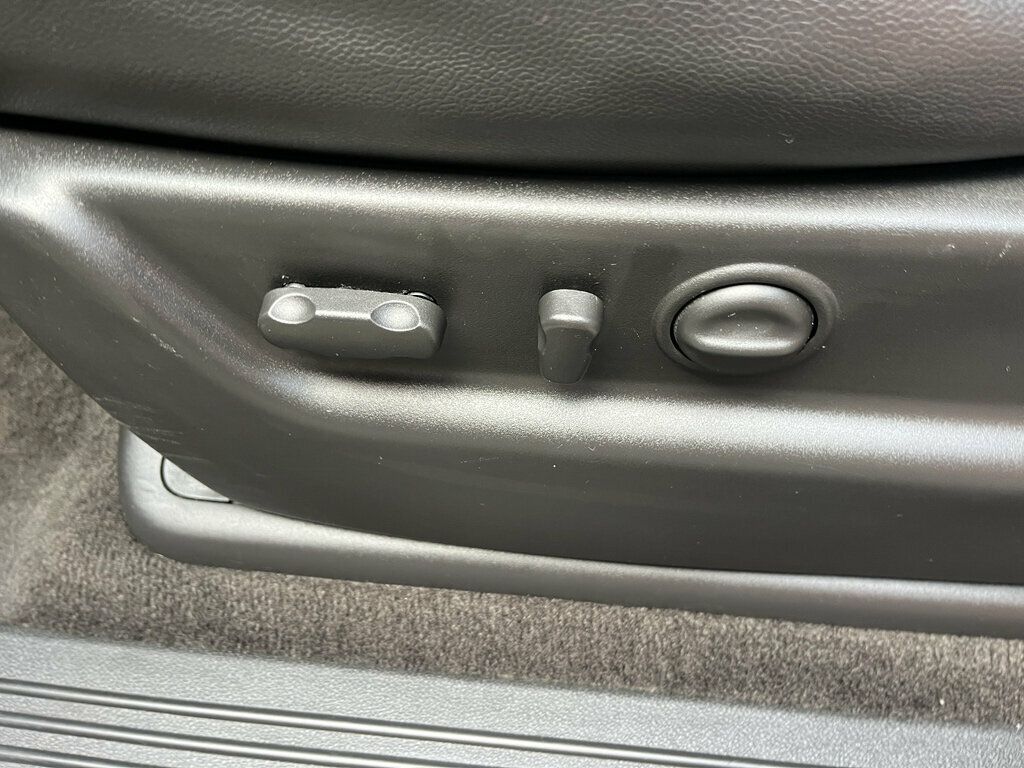 2012 GMC Yukon XL 4WD 4dr 1500 SLT - 23072857 - 50