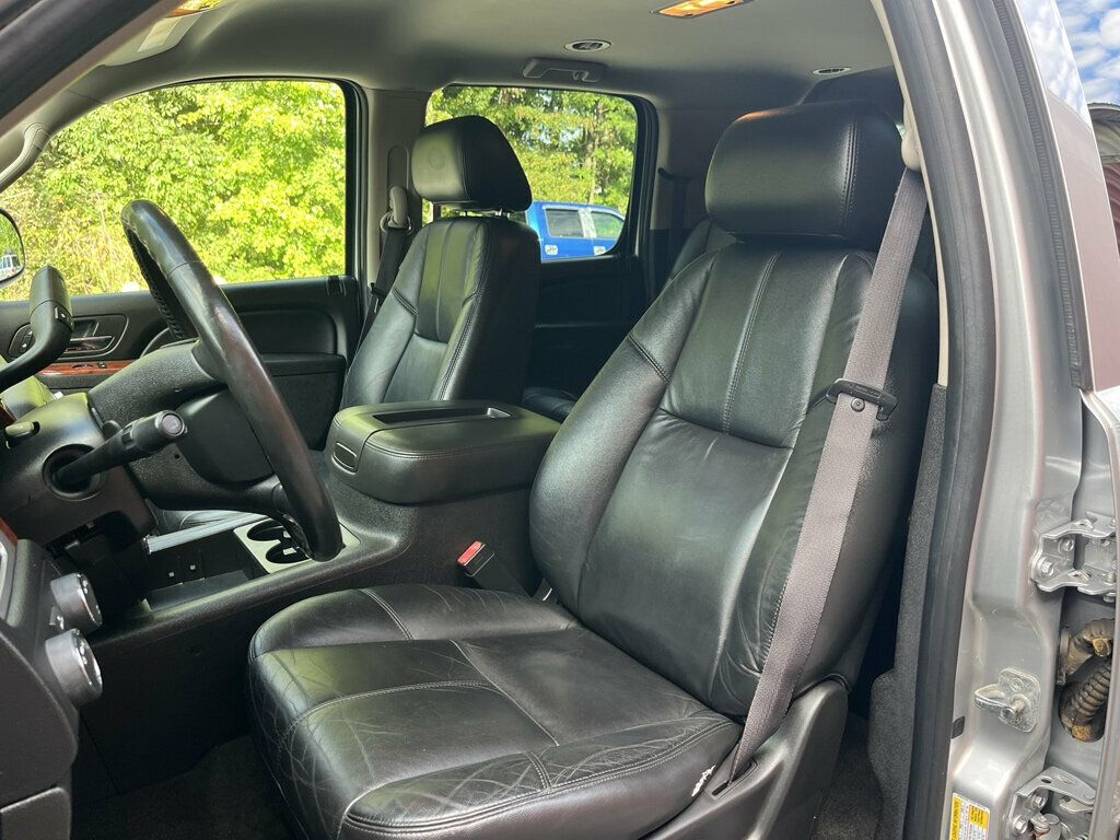 2012 GMC Yukon XL 4WD 4dr 1500 SLT - 23072857 - 52