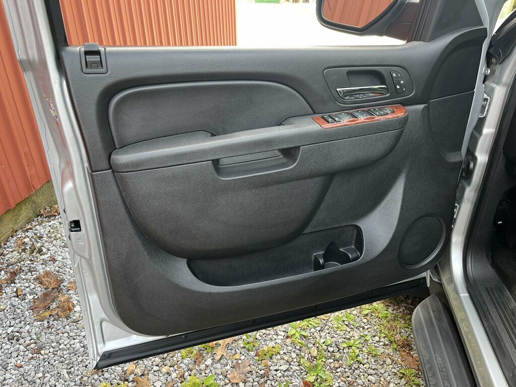 2012 GMC Yukon XL 4WD 4dr 1500 SLT - 23072857 - 54