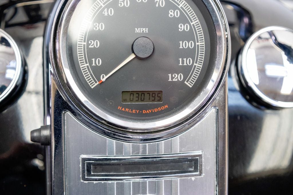 2012 Harley-Davidson FLHR ROAD KING NICE TOURING BIKE!!! - 22942232 - 10