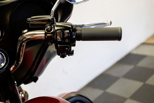 2012 Harley-Davidson FLHTCU Ultra Classic NICE TOURING BIKE!!! - 22942275 - 11