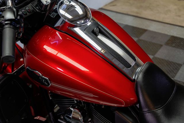 2012 Harley-Davidson FLHTCU Ultra Classic NICE TOURING BIKE!!! - 22942275 - 13