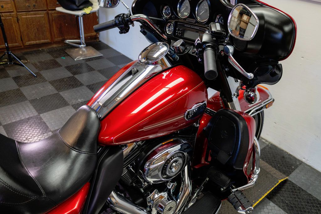 2012 Harley-Davidson FLHTCU Ultra Classic NICE TOURING BIKE!!! - 22942275 - 14