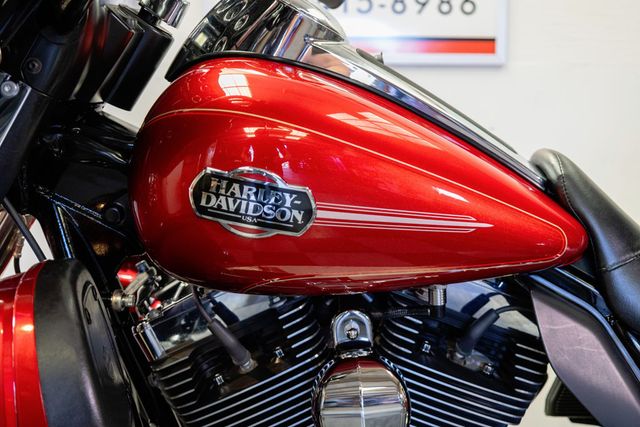 2012 Harley-Davidson FLHTCU Ultra Classic NICE TOURING BIKE!!! - 22942275 - 16