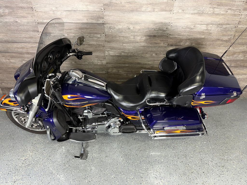 2012 Harley-Davidson FLHTCU Ultra Classic Electra Glide One Owner! - 22921563 - 15