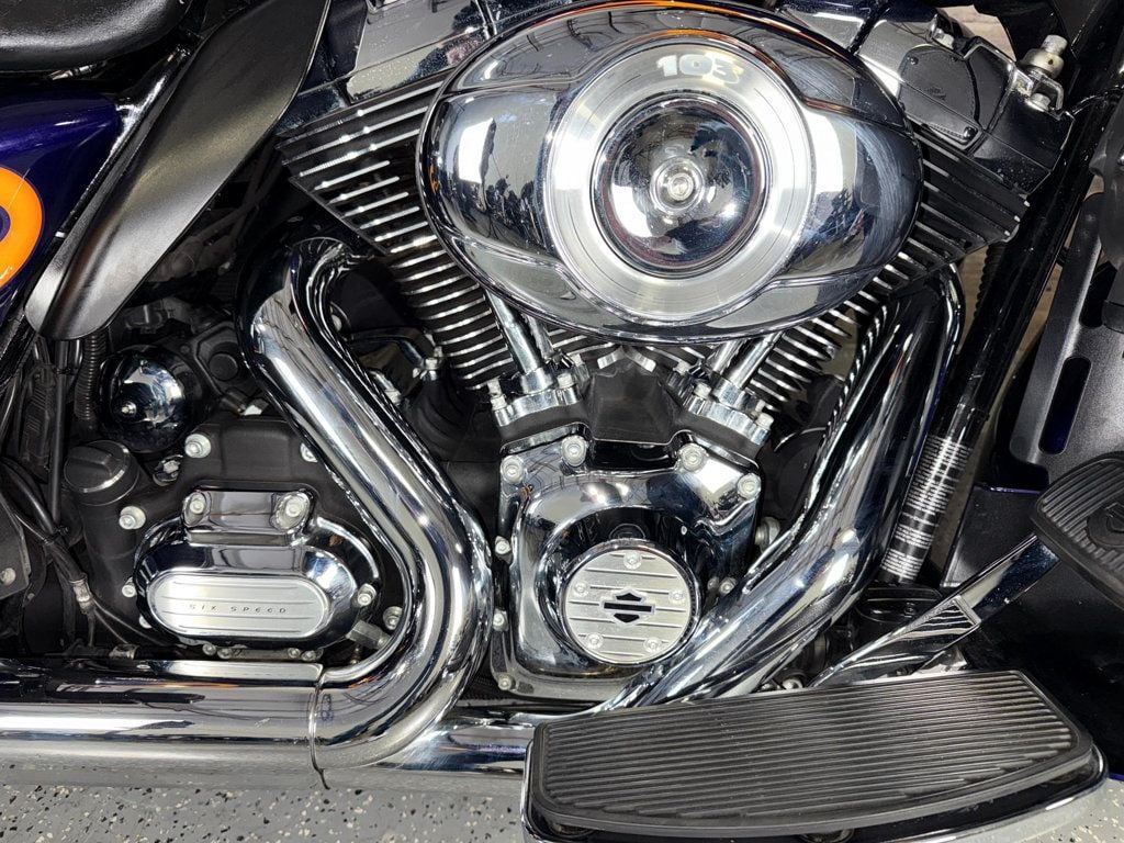 2012 Harley-Davidson FLHTCU Ultra Classic Electra Glide One Owner! - 22921563 - 6