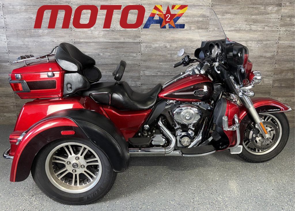 2012 Harley-Davidson FLHTCUTG Triglide Ultra Classic One Owner! - 23024442 | Video 1