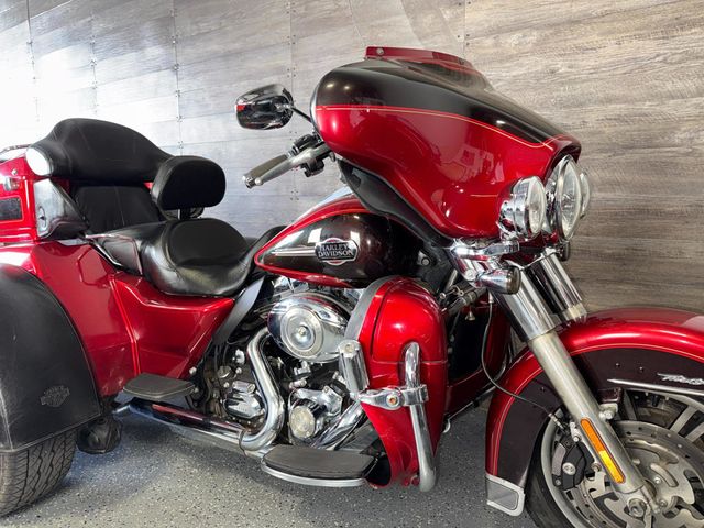 2012 Harley-Davidson FLHTCUTG Triglide Ultra Classic One Owner! - 23024442 - 1