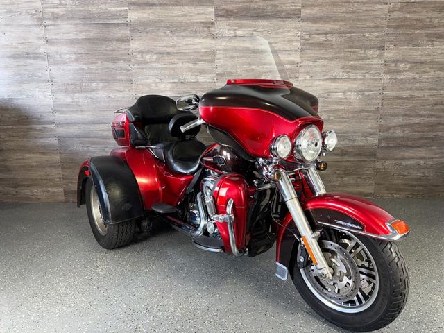 2012 Harley-Davidson FLHTCUTG Triglide Ultra Classic One Owner! - 23024442 - 3