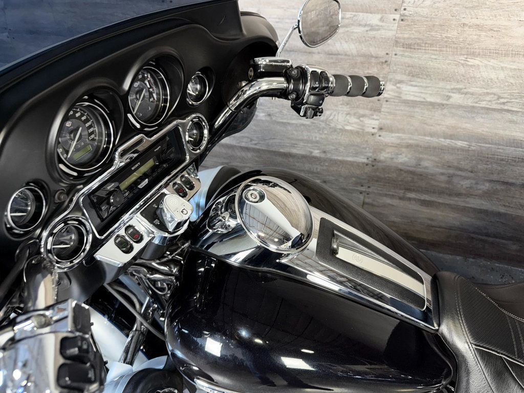 2012 Harley-Davidson FLHTK Electra Glide Ultra Limited LOW MILES! - 22931704 - 13