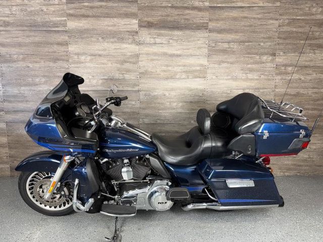 2012 Harley-Davidson FLTRU Road Glide Ultra LOW MILES! - 22977999 - 11